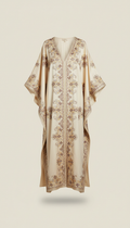 Caftan en soie brodée